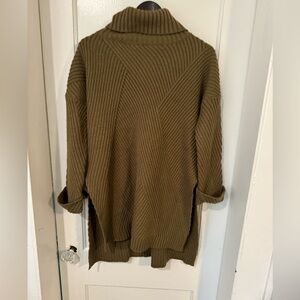 sweater nice and warm. Pretty heavy. Size 2X.